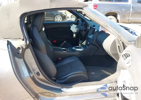 2015 Nissan 370Z Touring/Touring Sport from USA, damaged, VIN JN1AZ4FH5FM430349